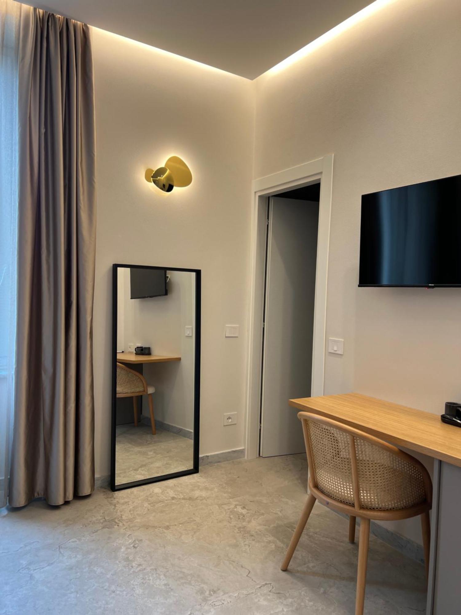 Elegant Rooms Специя Екстериор снимка