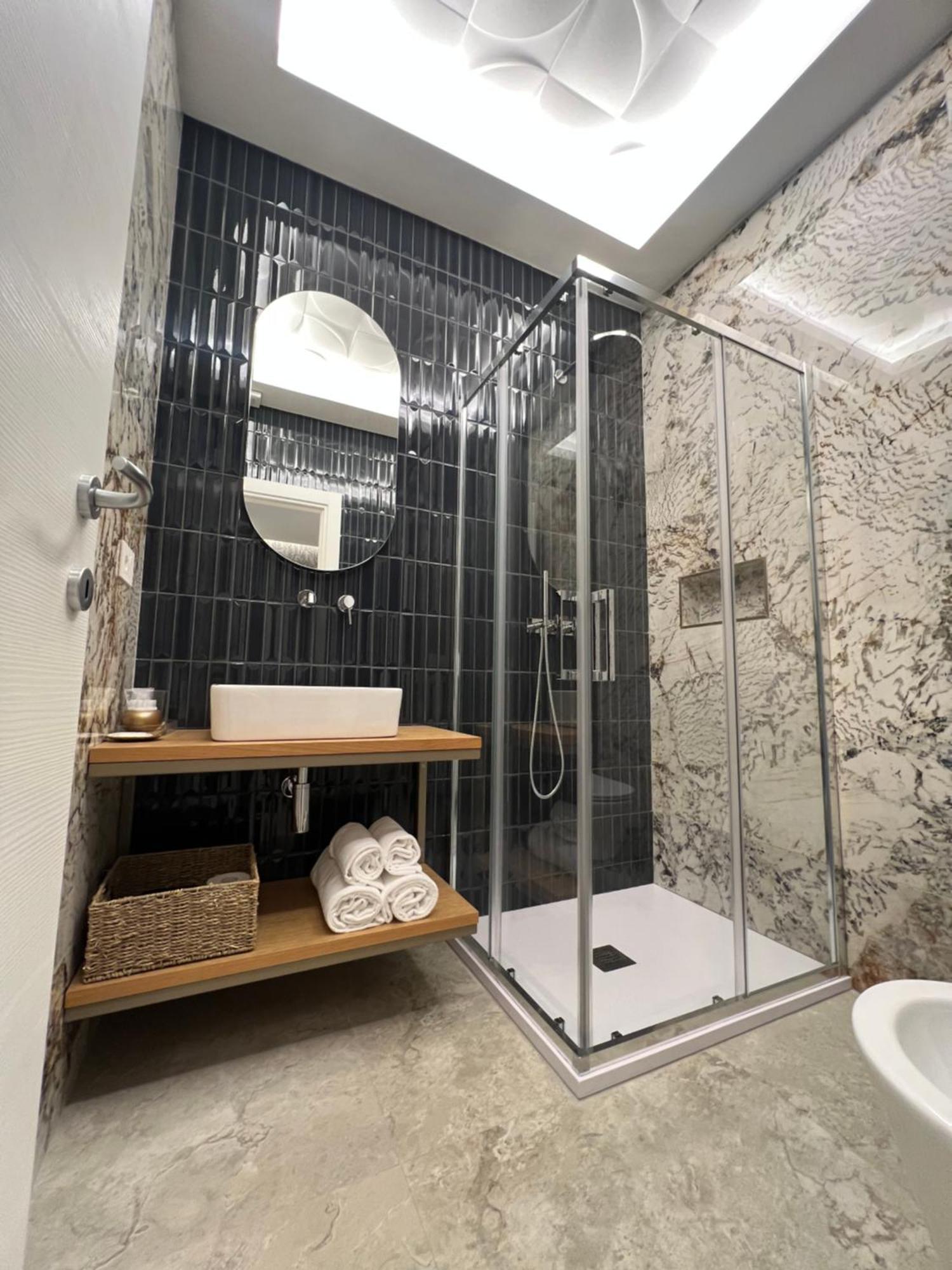 Elegant Rooms Специя Екстериор снимка
